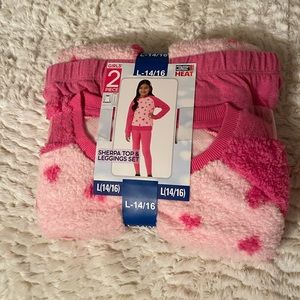 32 degrees Sherpa top & Leggings set with pink hearts size L(14/16)